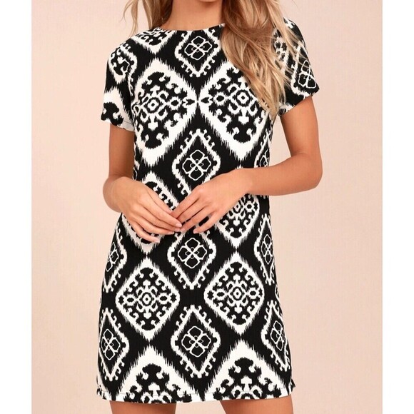 Lulus Dress Womens Small Give Me a Print Short Sleeve Shift Mini - Picture 1 of 10